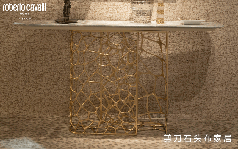 ROBERTO CAVALLI HOME玄关几