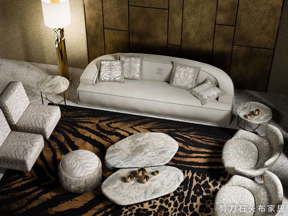 Roberto Cavalli Home的这款进口沙发，美得很张扬！