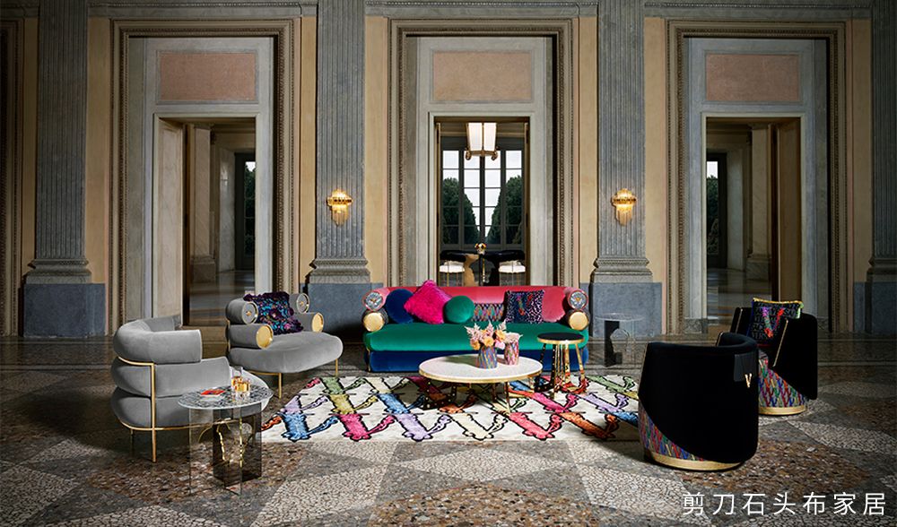 意大利品牌Versace Home这款Virtus休闲椅，坐感超舒适！