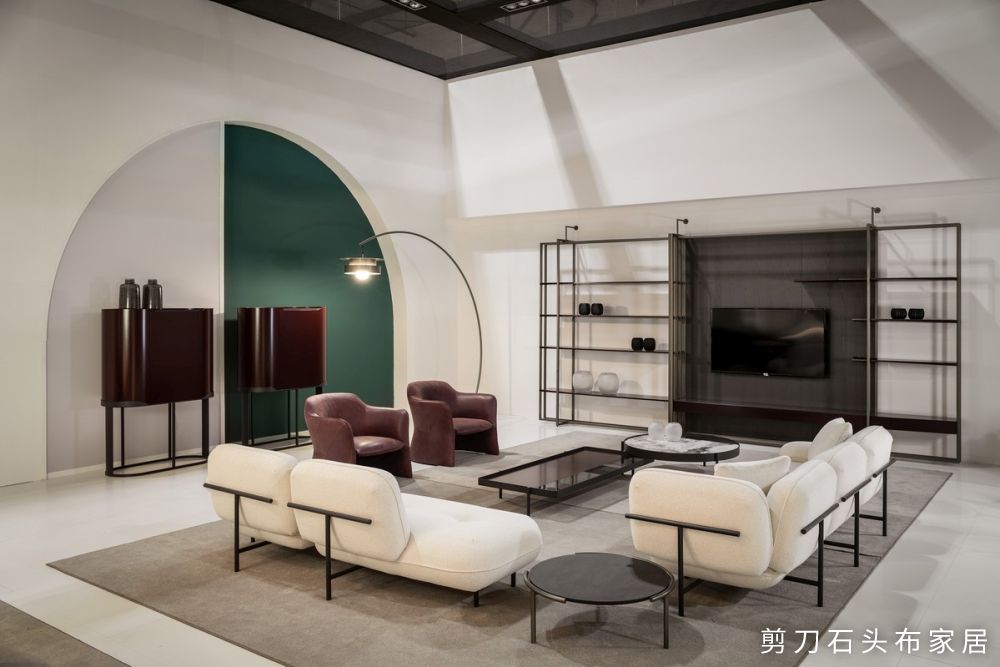 进口家具品牌Hessentia|Cornelio Cappellini模块化沙发，百搭！