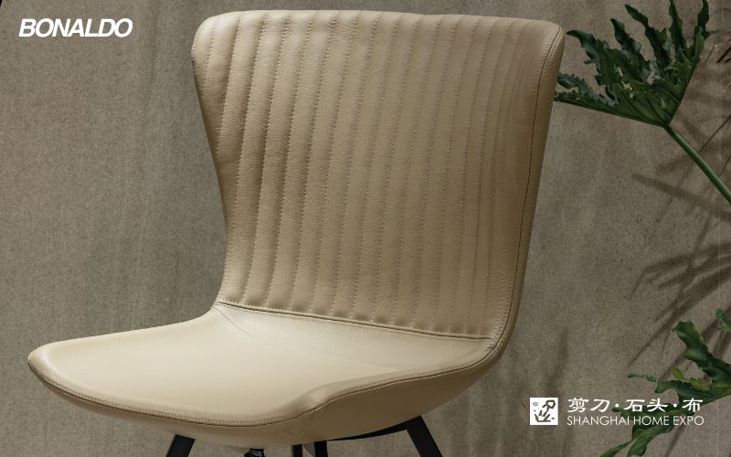BONALDO圆餐桌/餐椅