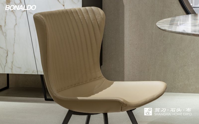 BONALDO圆餐桌/餐椅