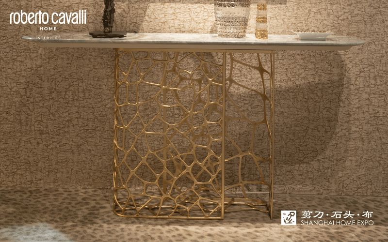 ROBERTO CAVALLI HOME玄关几