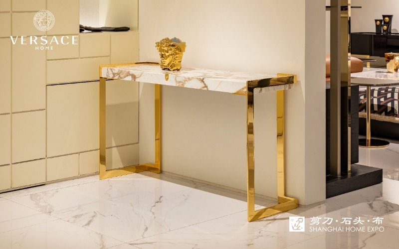 VERSACE HOME玄关几
