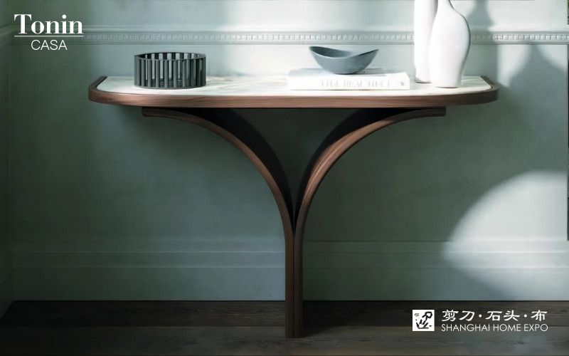 TONIN CASA玄关几