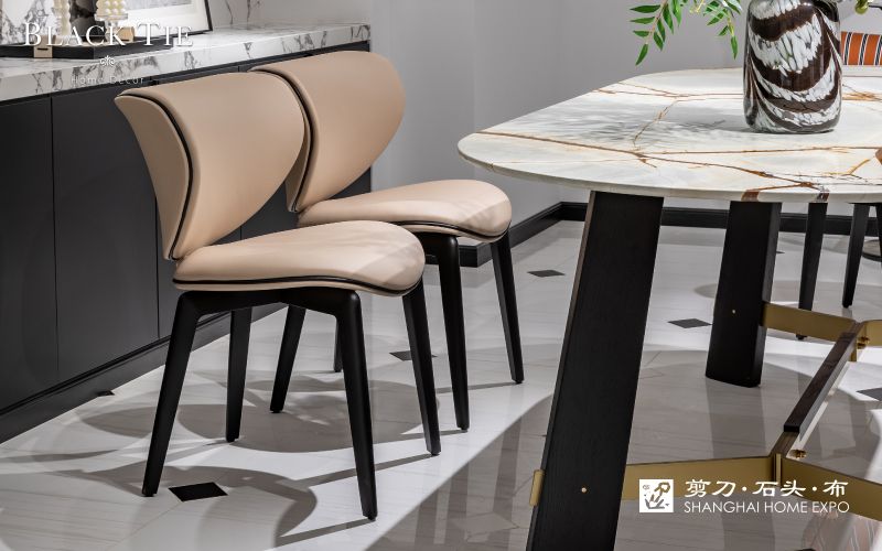 BLACK TIE长餐桌/餐椅