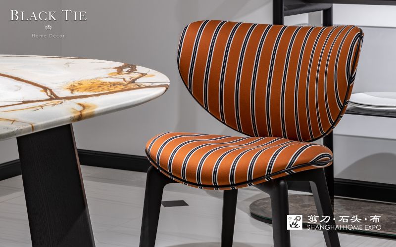 BLACK TIE长餐桌/餐椅