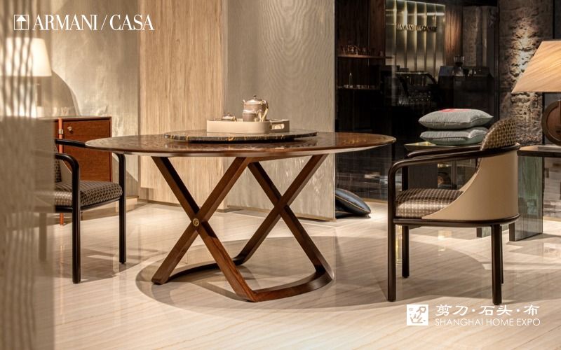 ARMANI/CASA圆餐桌/餐椅